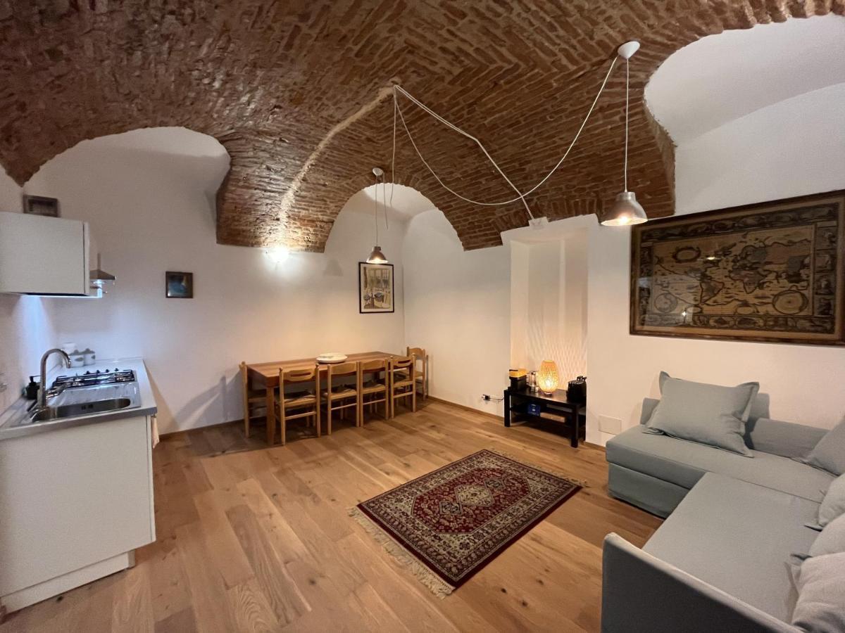 Suite The Brick - Host By Traveller'S Nest Торино Екстериор снимка